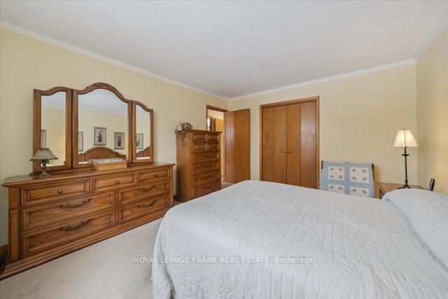 Photo 21 of 28 Third Avenue N, Uxbridge — HOMEH