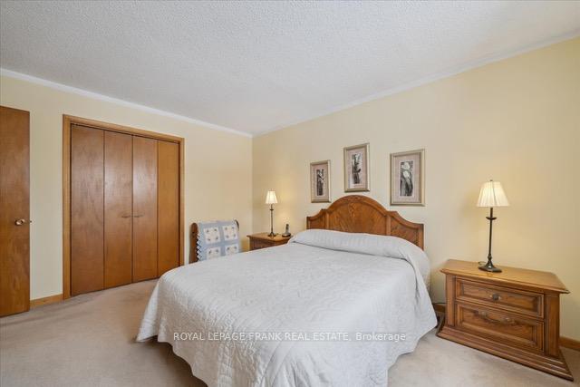 Photo 22 of 28 Third Avenue N, Uxbridge — HOMEH