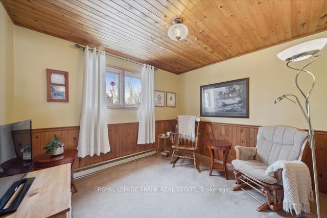 Photo 24 of 28 Third Avenue N, Uxbridge — HOMEH