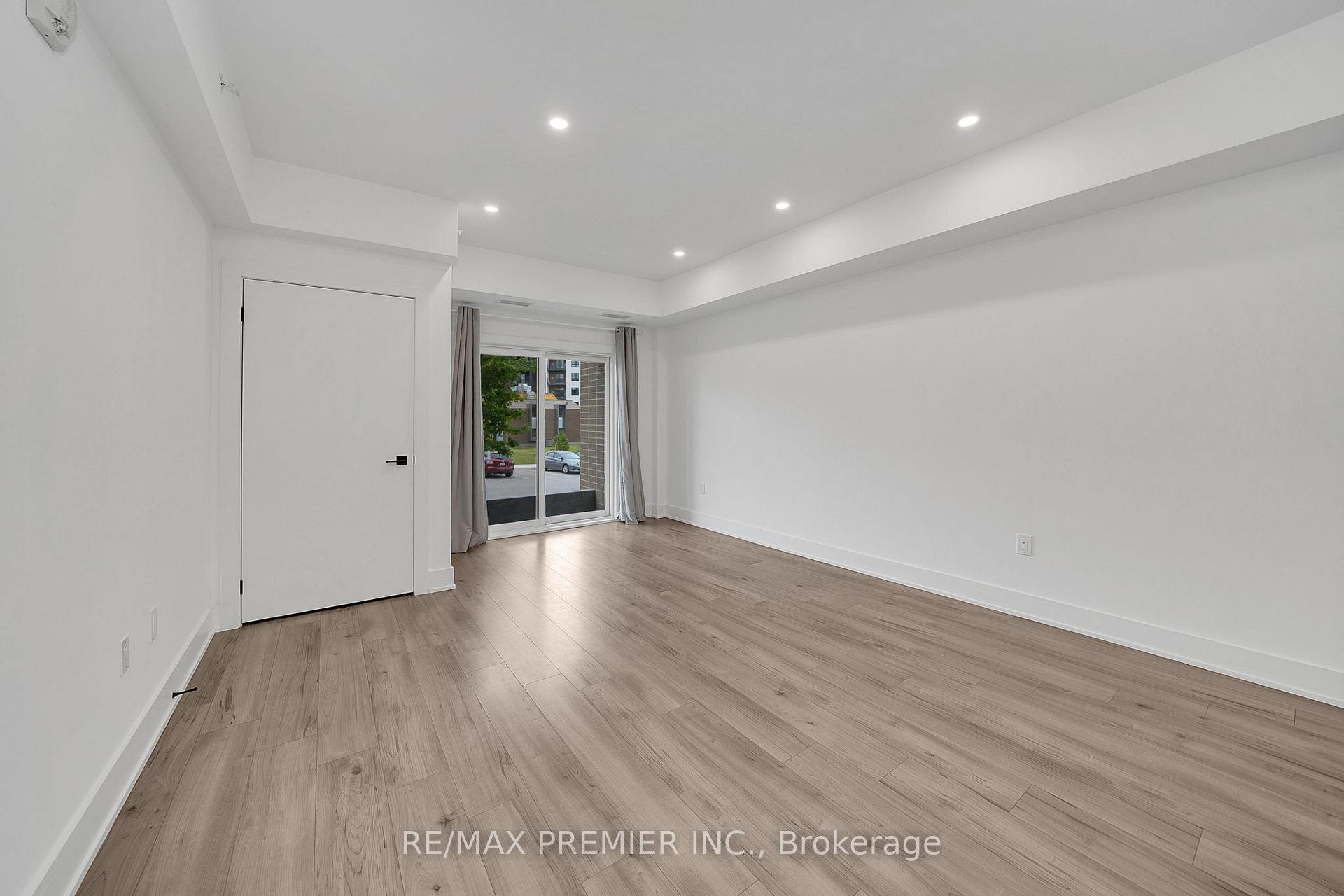 Photo 34 of Unit 103, 5 Chef Lane, Barrie, Rural Barrie Southwest — HOMEH