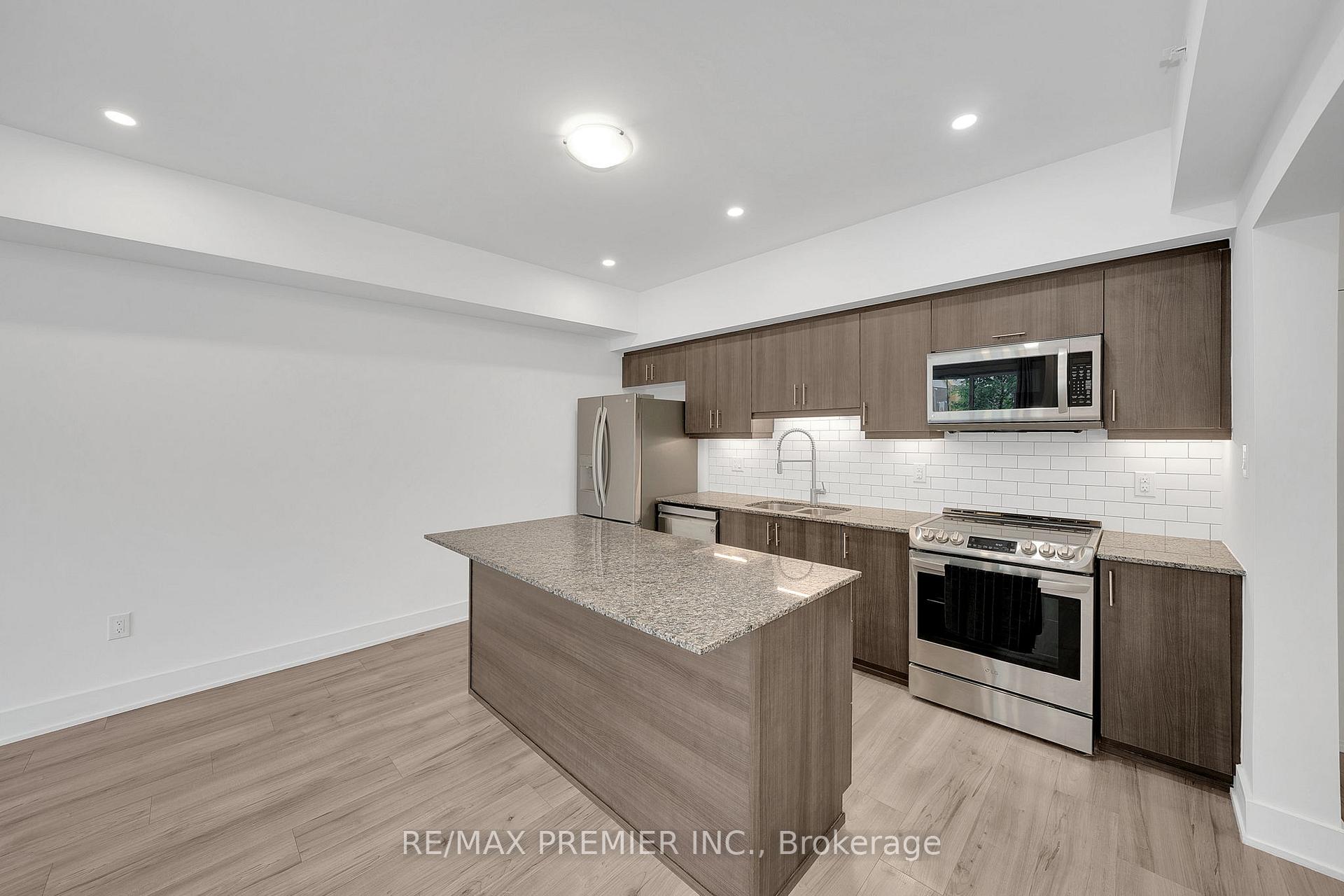 Photo 11 of Unit 103, 5 Chef Lane, Barrie, Rural Barrie Southwest — HOMEH
