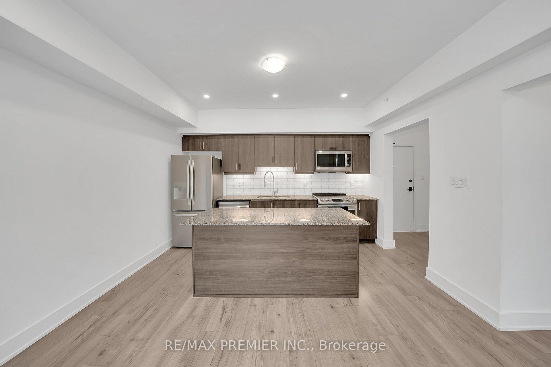 Photo 12 of Unit 103, 5 Chef Lane, Barrie, Rural Barrie Southwest — HOMEH