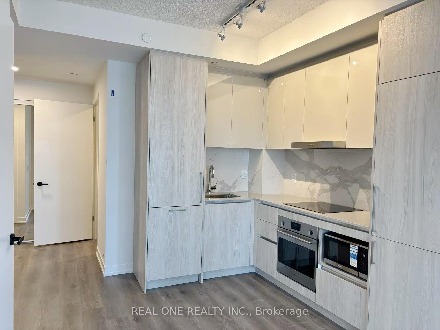 Photo 4 of Unit 901, 225 Commerce Street, Vaughan, Vaughan Corporate Centre — HOMEH