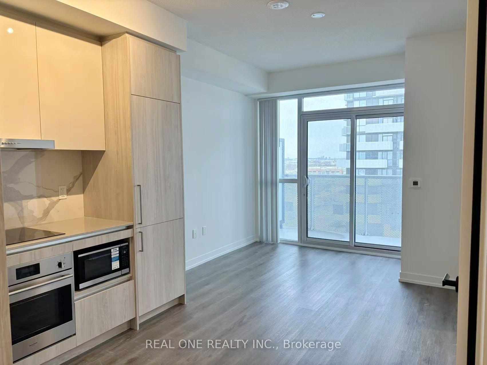 Photo 5 of Unit 901, 225 Commerce Street, Vaughan, Vaughan Corporate Centre — HOMEH