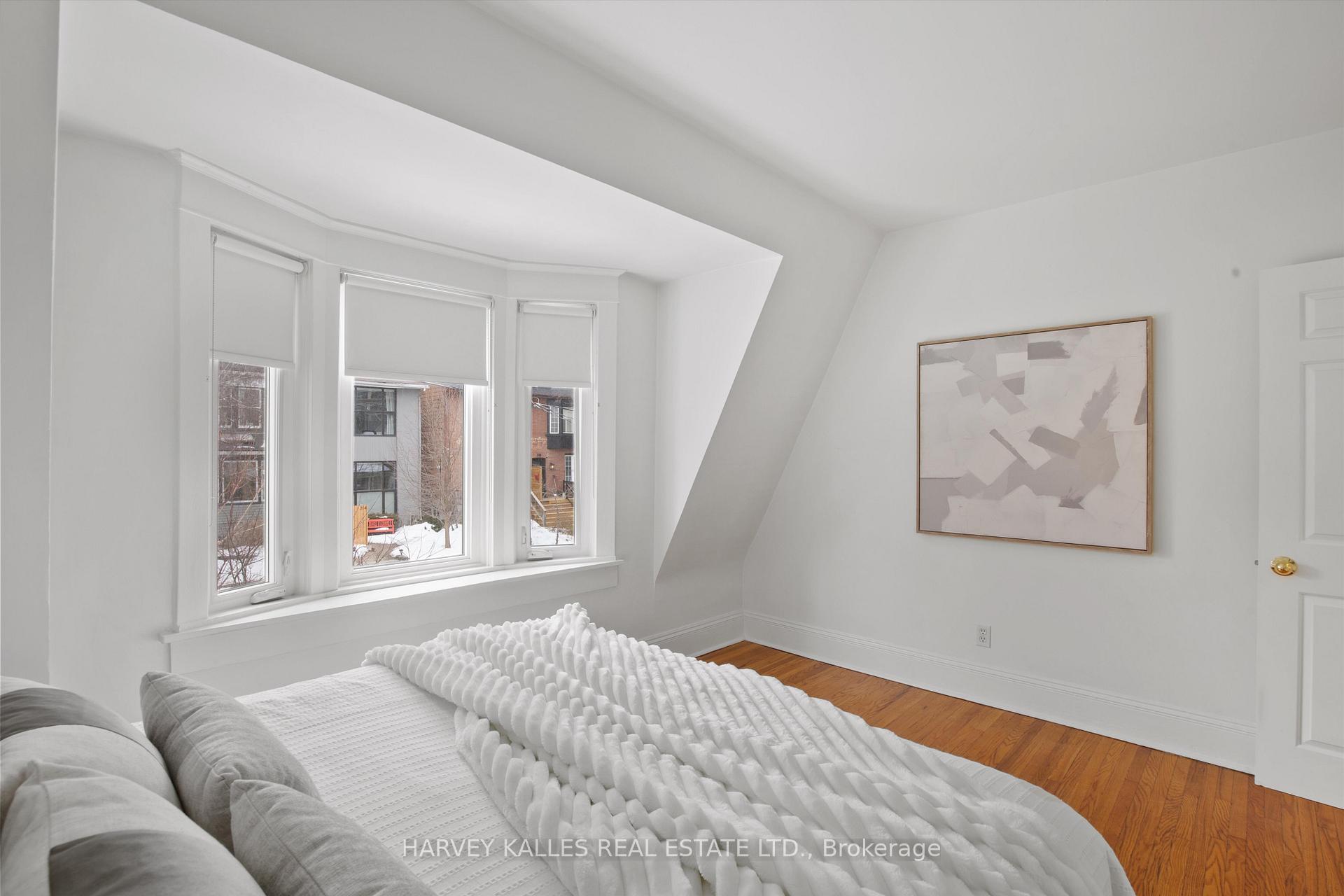 Photo 19 of 317 Bain Avenue, Toronto, Blake-Jones — HOMEH