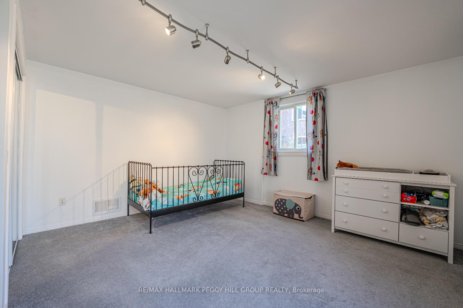 Photo 14 of 156 Mapleton Avenue, Barrie, Holly — HOMEH