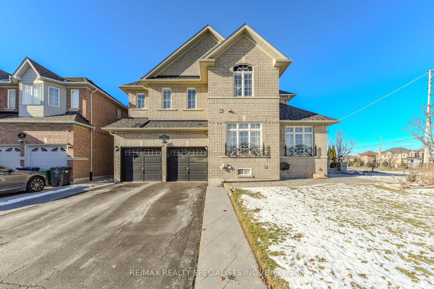 Front of 37 Bluffwood Crescent