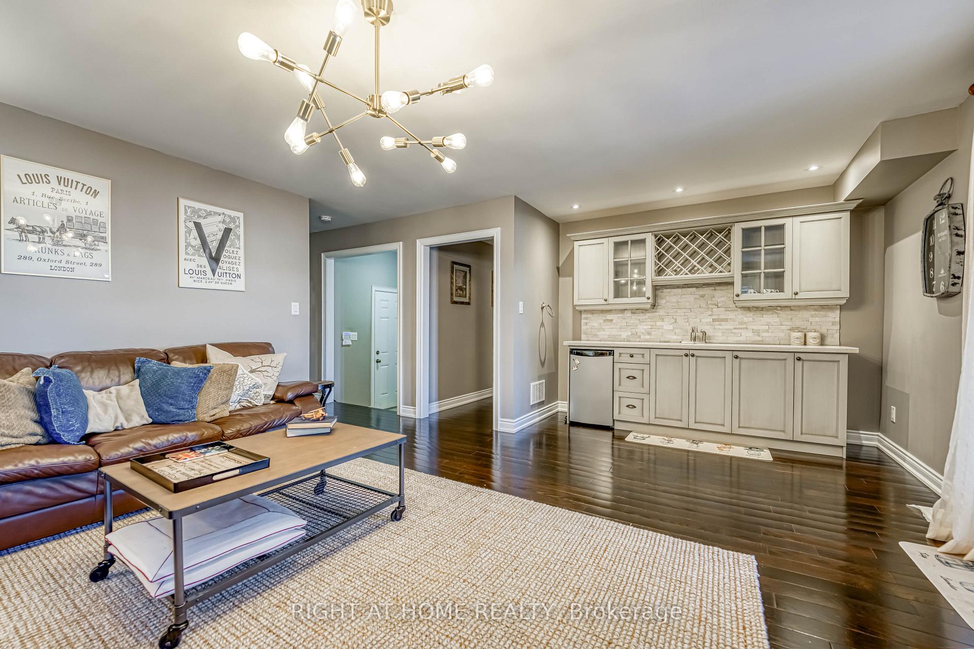 Photo 24 of 165 Wallenberg Drive, Vaughan, Maple — HOMEH