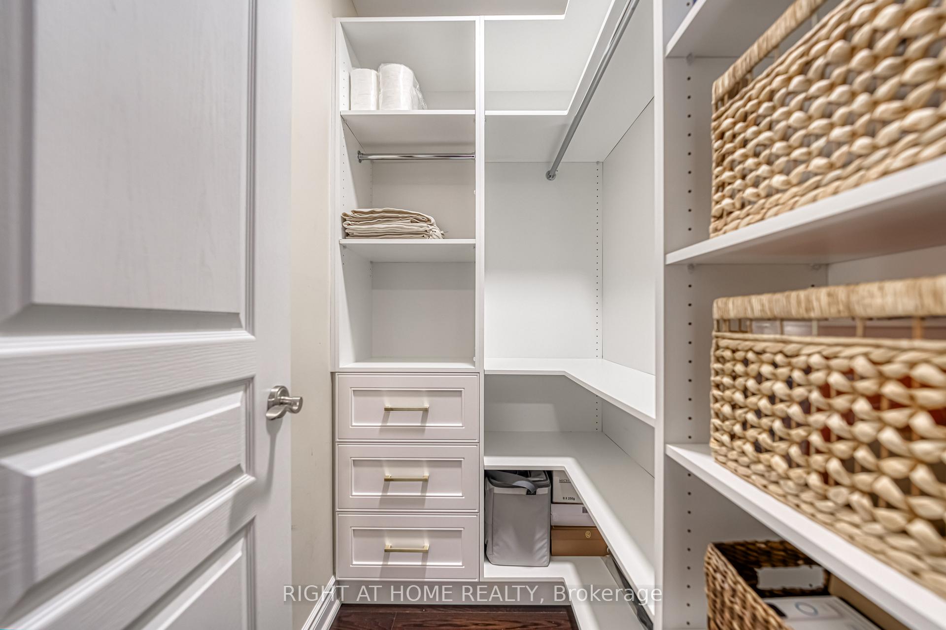 Photo 34 of 165 Wallenberg Drive, Vaughan, Maple — HOMEH
