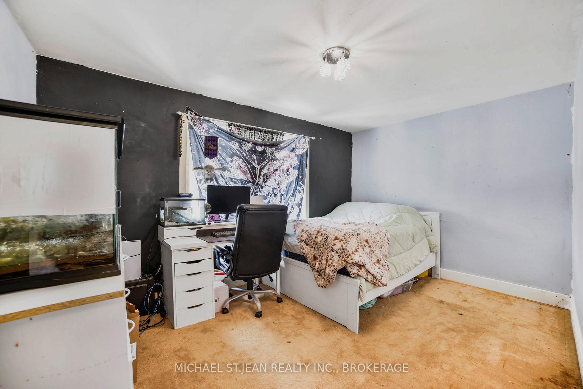 Photo 21 of 102 Balmoral Avenue N, Hamilton, Crown Point — HOMEH
