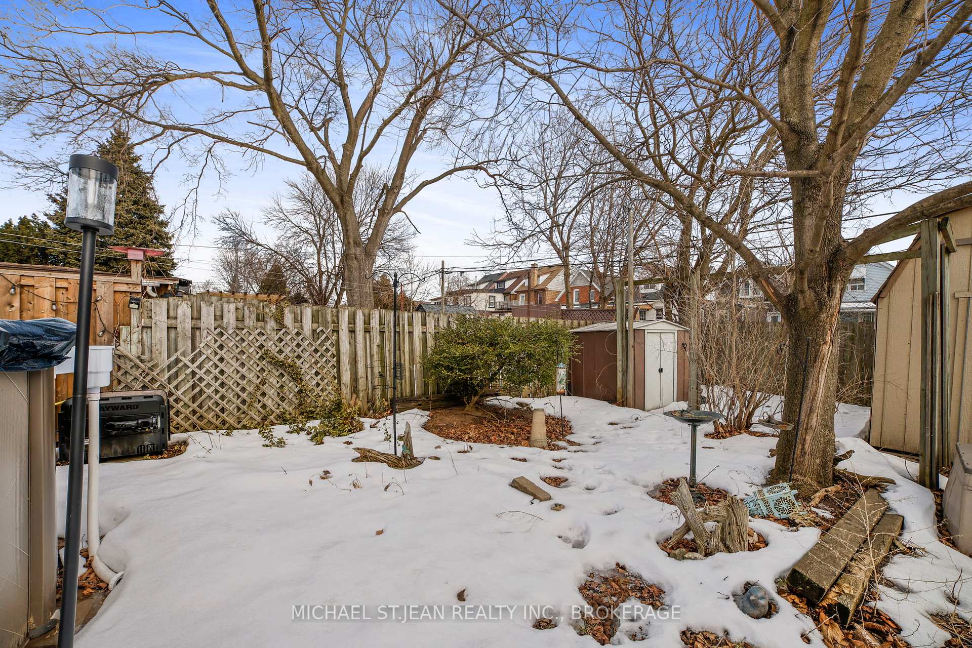 Photo 32 of 102 Balmoral Avenue N, Hamilton, Crown Point — HOMEH