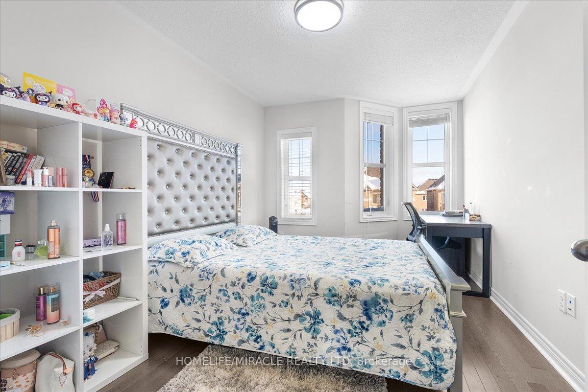 Photo 47 of 4 Hogan Manor Drive, Brampton, Northwest Brampton — HOMEH