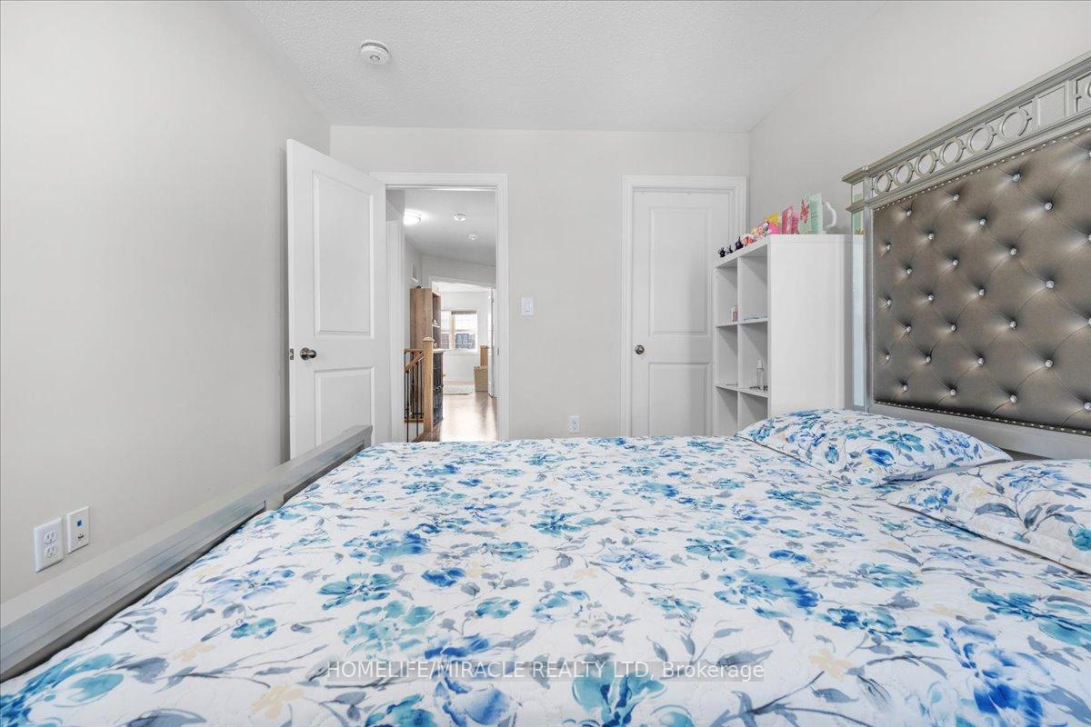 Photo 48 of 4 Hogan Manor Drive, Brampton, Northwest Brampton — HOMEH
