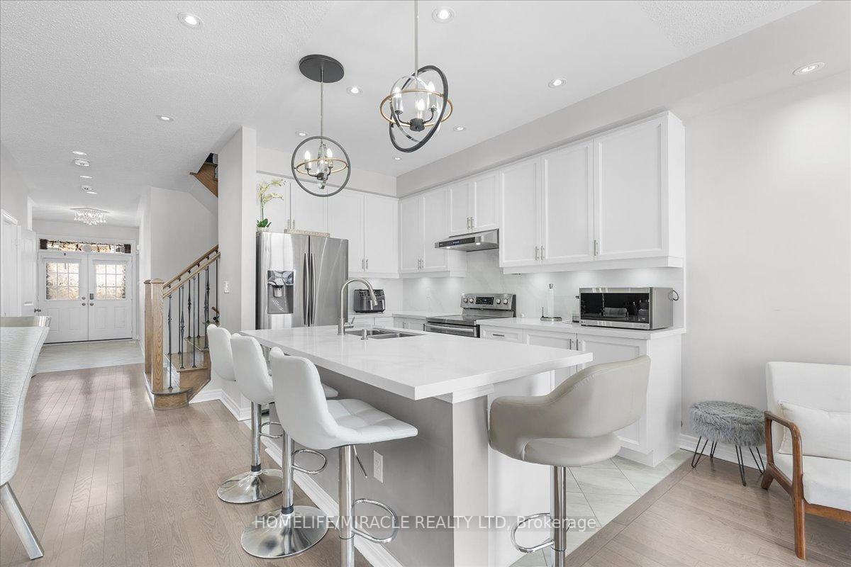 Photo 28 of 4 Hogan Manor Drive, Brampton, Northwest Brampton — HOMEH