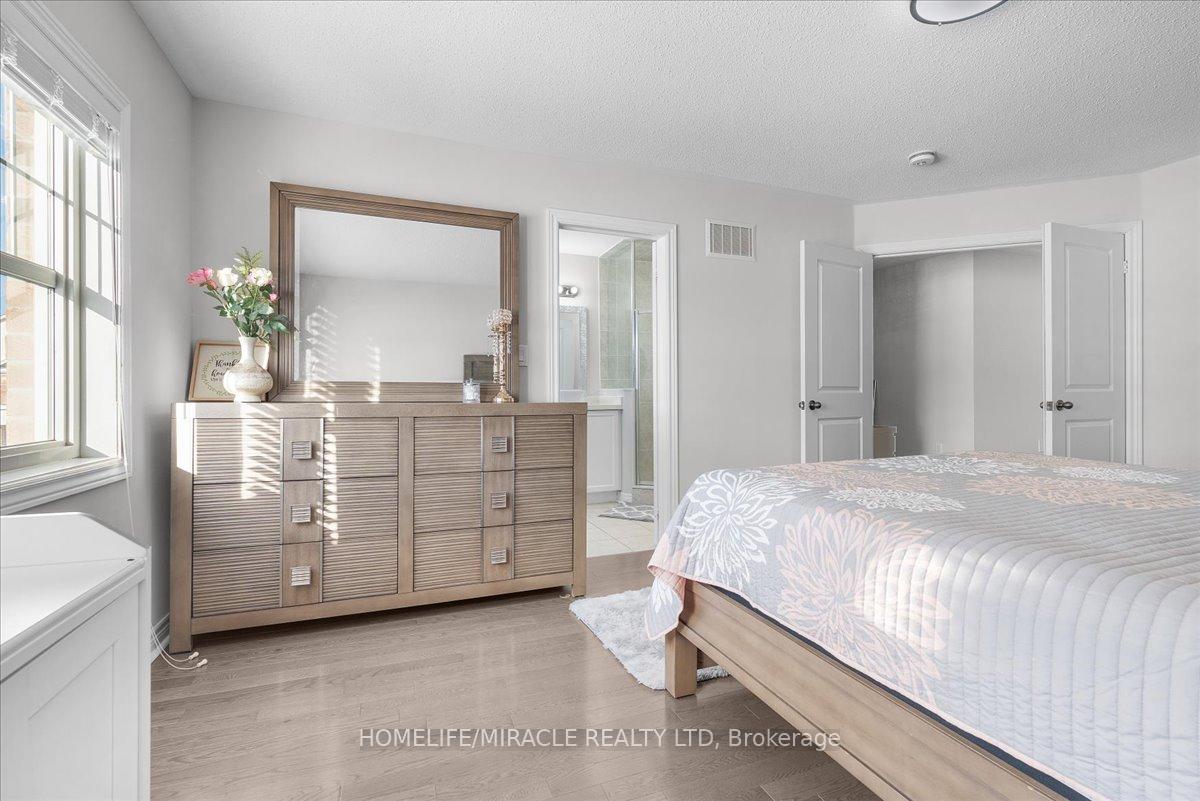 Photo 63 of 4 Hogan Manor Drive, Brampton, Northwest Brampton — HOMEH