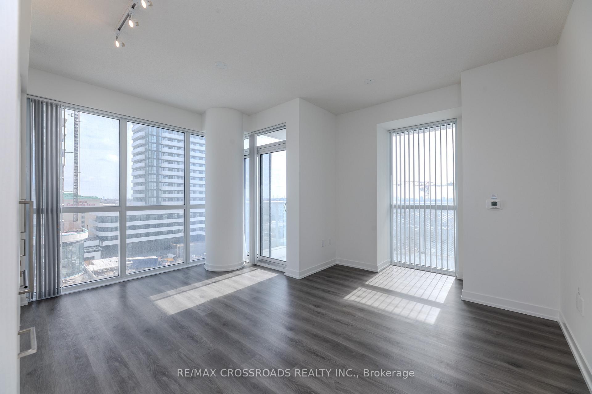 Photo 10 of Unit 702, 225 Commerce Street, Vaughan, Vaughan Corporate Centre — HOMEH