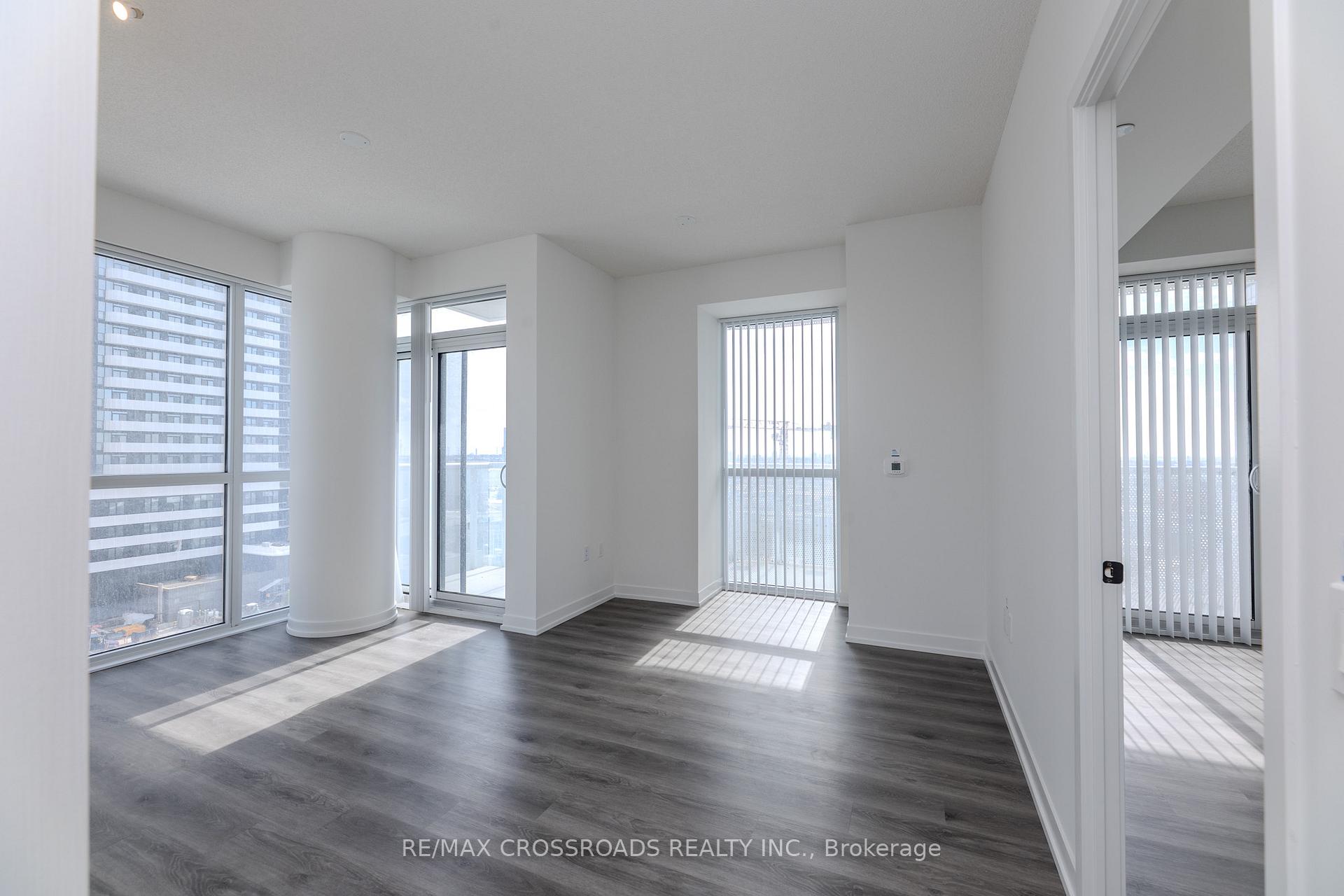 Photo 11 of Unit 702, 225 Commerce Street, Vaughan, Vaughan Corporate Centre — HOMEH