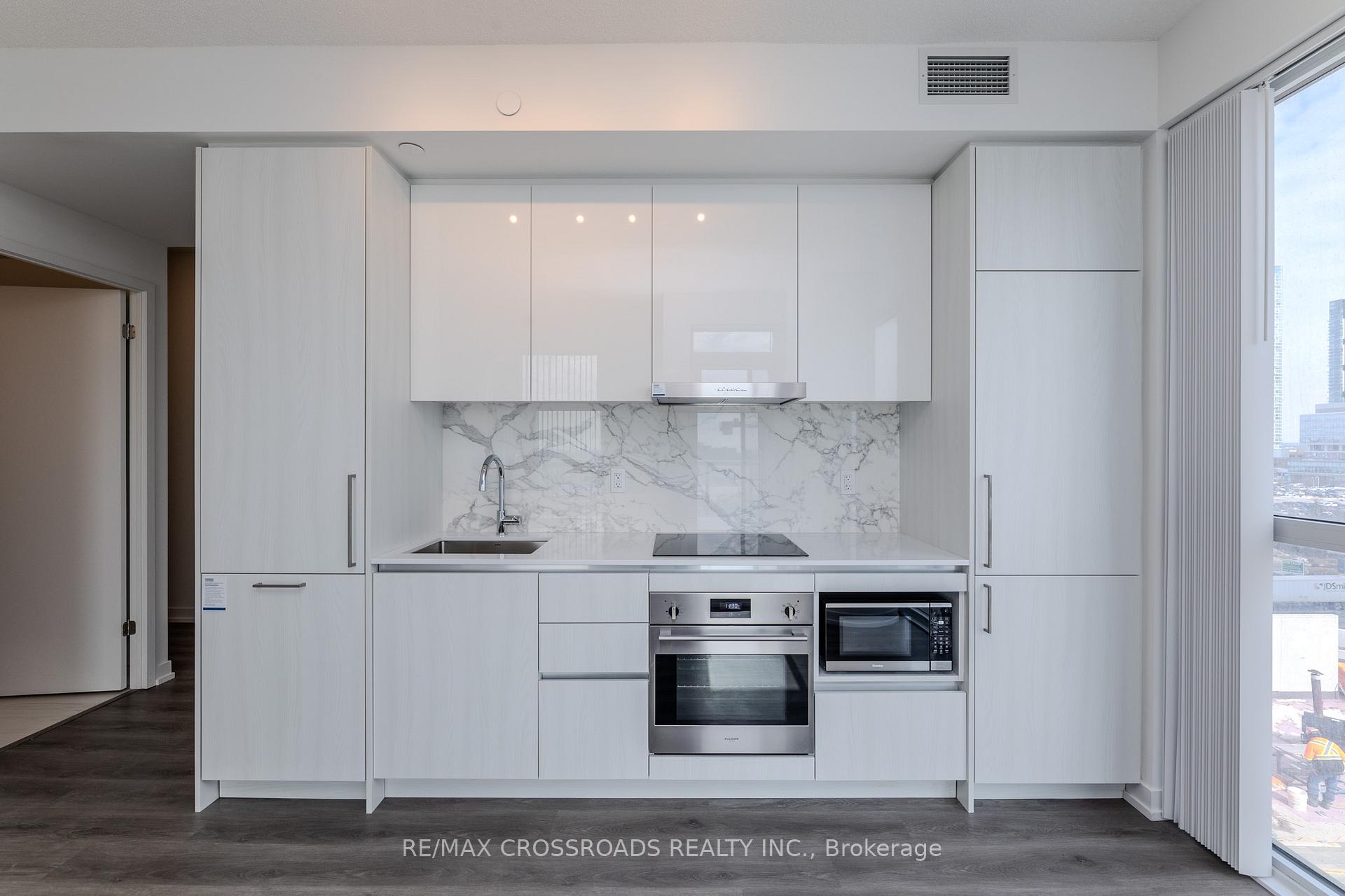 Photo 12 of Unit 702, 225 Commerce Street, Vaughan, Vaughan Corporate Centre — HOMEH