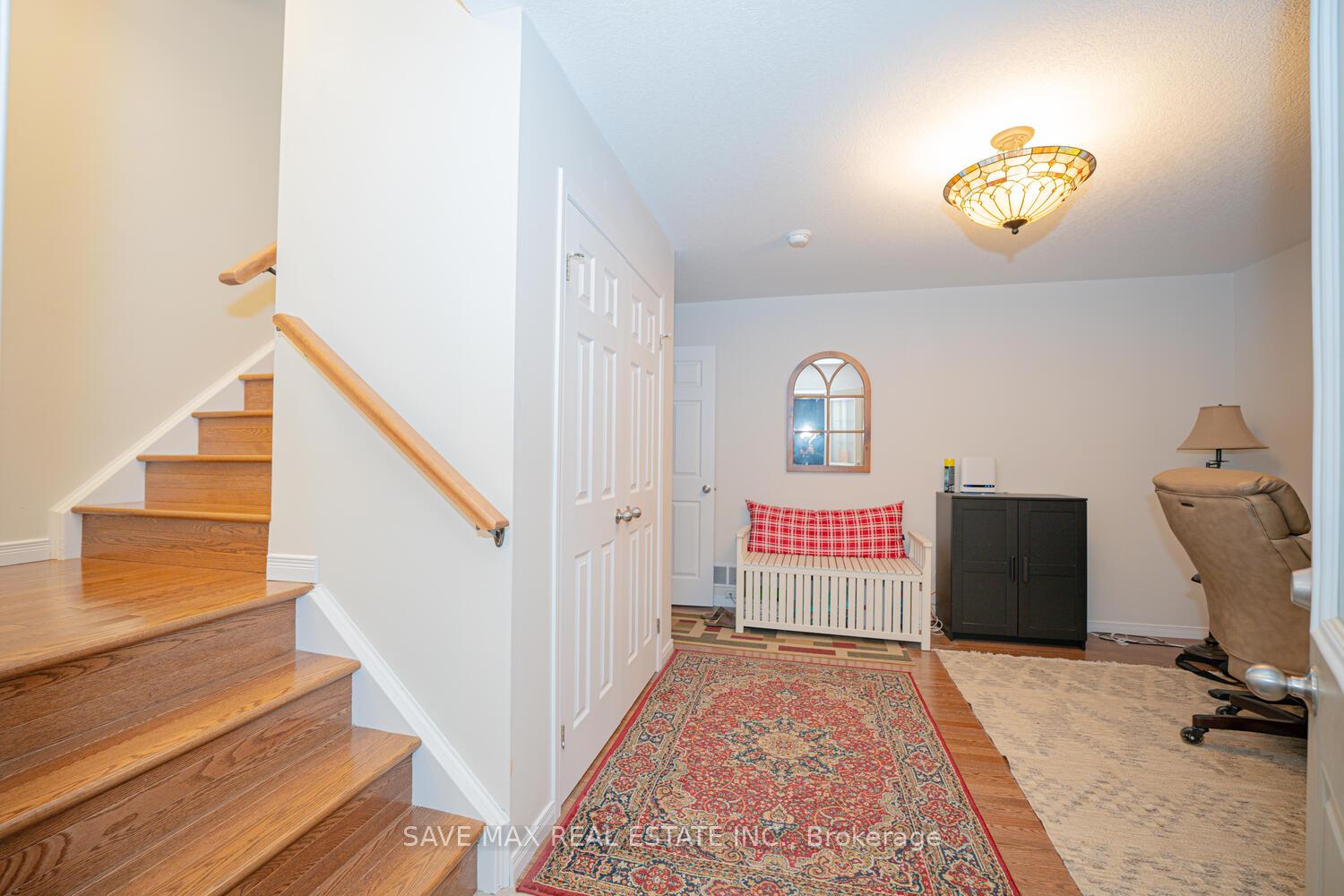 Photo 6 of 15 Eliza Avenue N, Kitchener, Larentian West — HOMEH