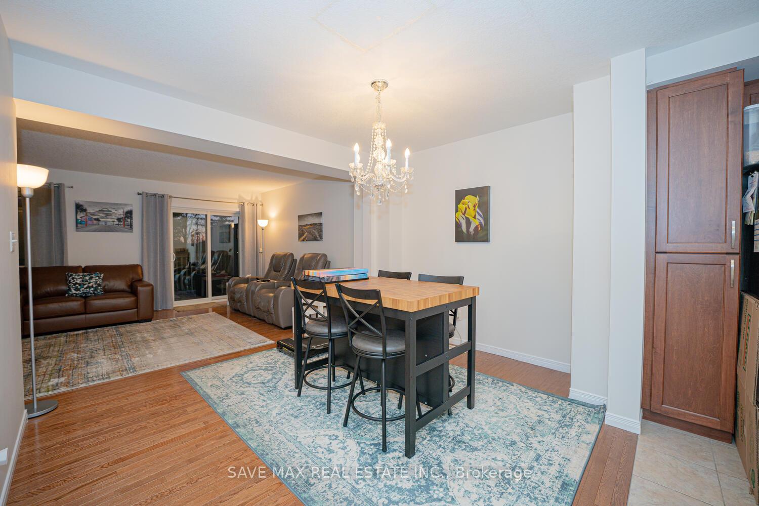 Photo 18 of 15 Eliza Avenue N, Kitchener, Larentian West — HOMEH
