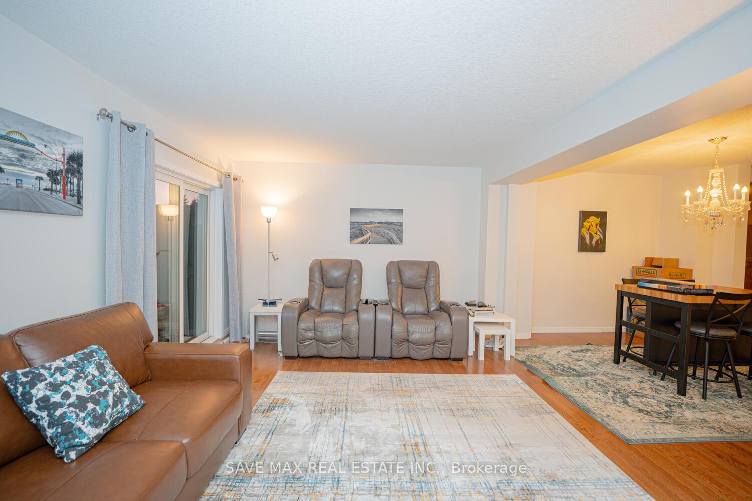 Photo 64 of 15 Eliza Avenue N, Kitchener, Larentian West — HOMEH
