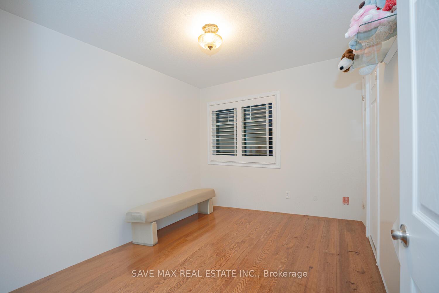 Photo 79 of 15 Eliza Avenue N, Kitchener, Larentian West — HOMEH