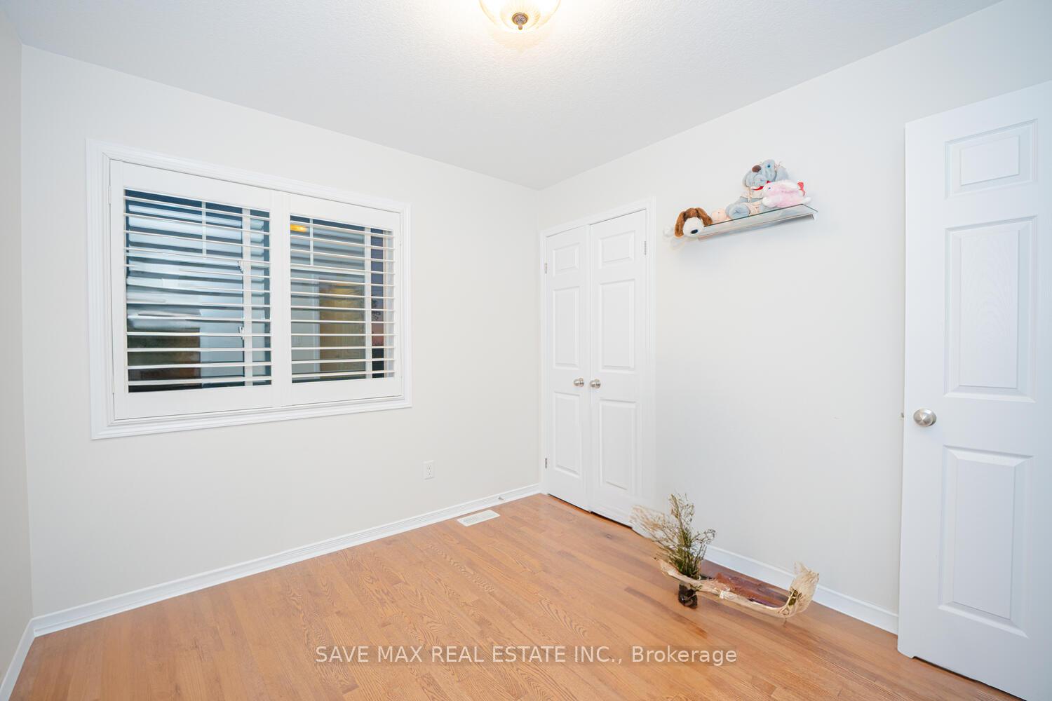 Photo 80 of 15 Eliza Avenue N, Kitchener, Larentian West — HOMEH
