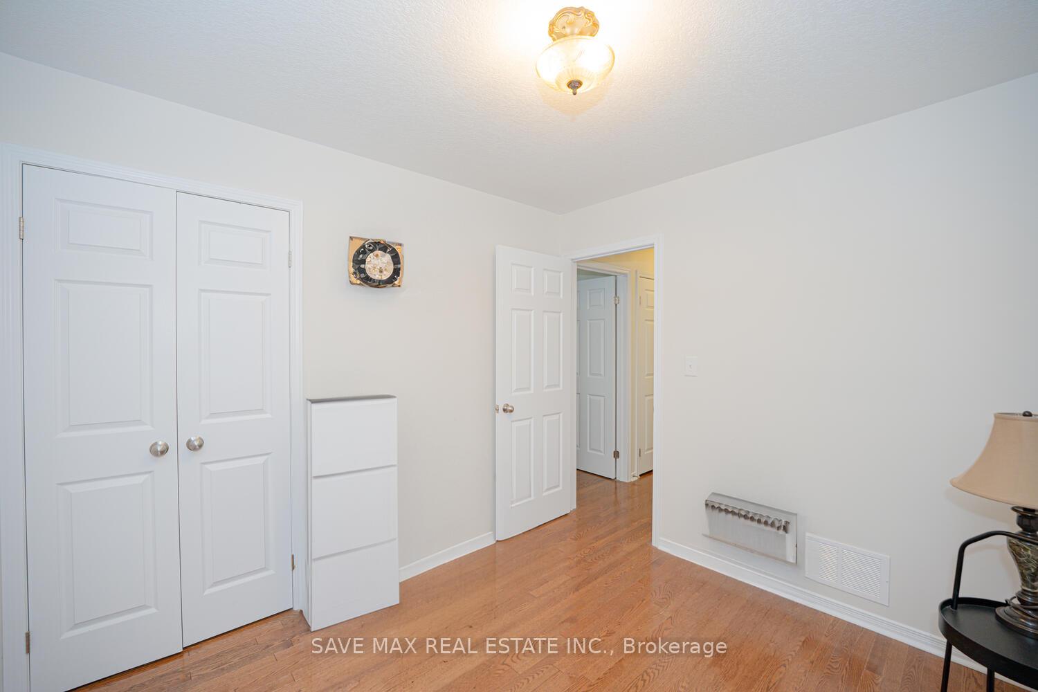 Photo 81 of 15 Eliza Avenue N, Kitchener, Larentian West — HOMEH