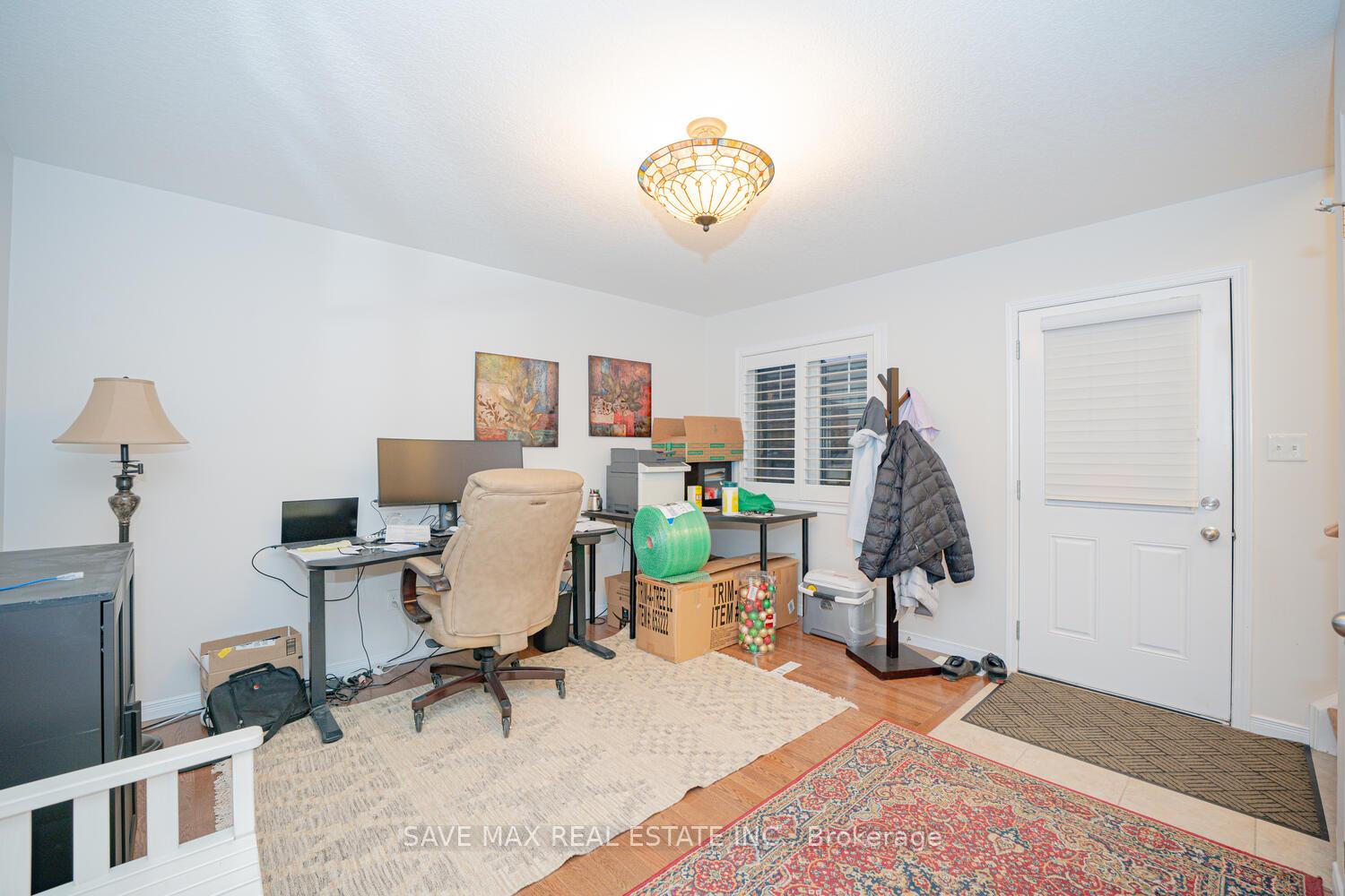 Photo 26 of 15 Eliza Avenue N, Kitchener, Larentian West — HOMEH