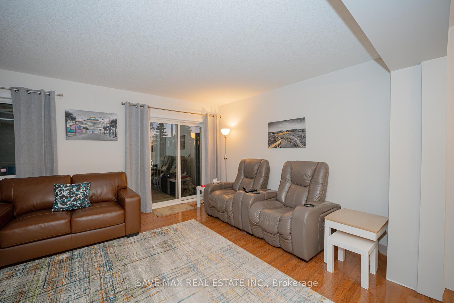 Photo 39 of 15 Eliza Avenue N, Kitchener, Larentian West — HOMEH