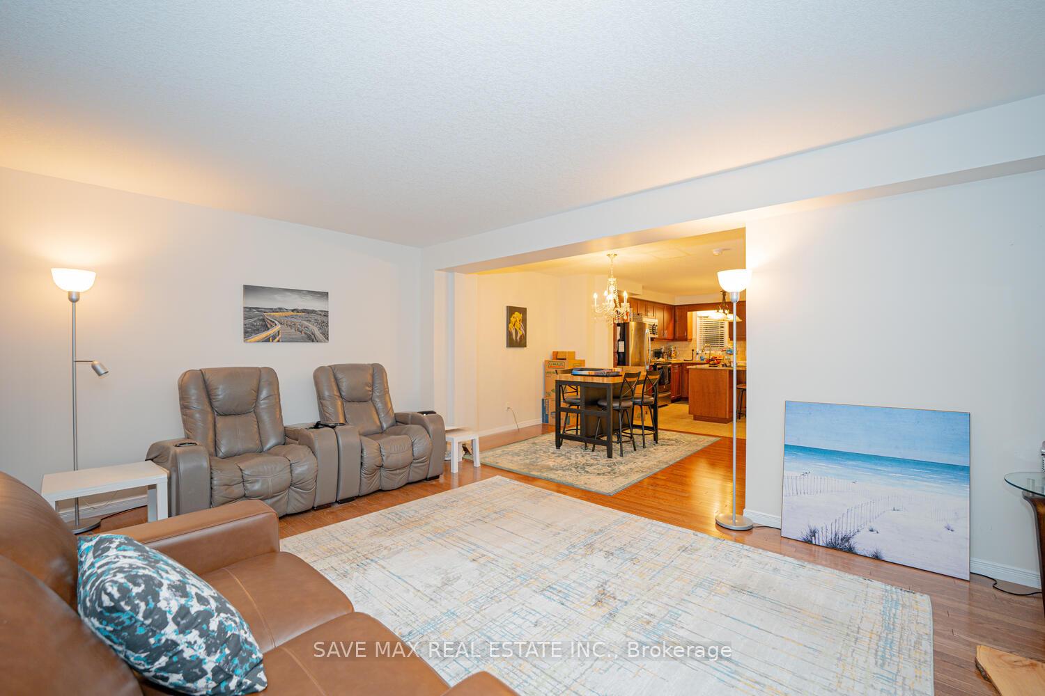 Photo 41 of 15 Eliza Avenue N, Kitchener, Larentian West — HOMEH