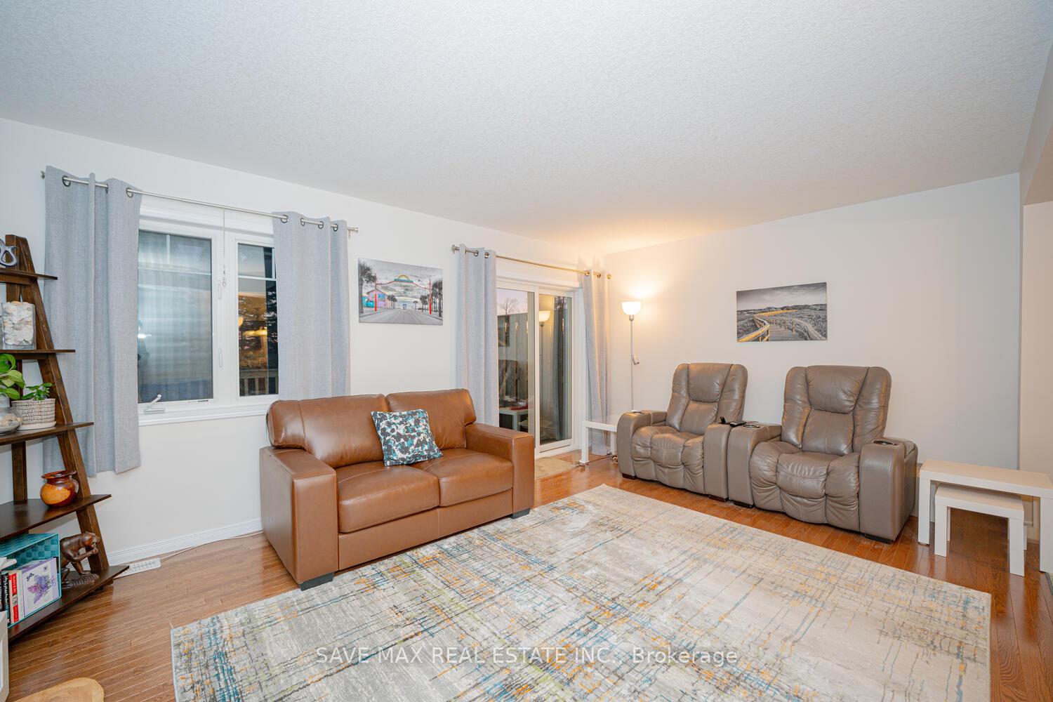 Photo 42 of 15 Eliza Avenue N, Kitchener, Larentian West — HOMEH