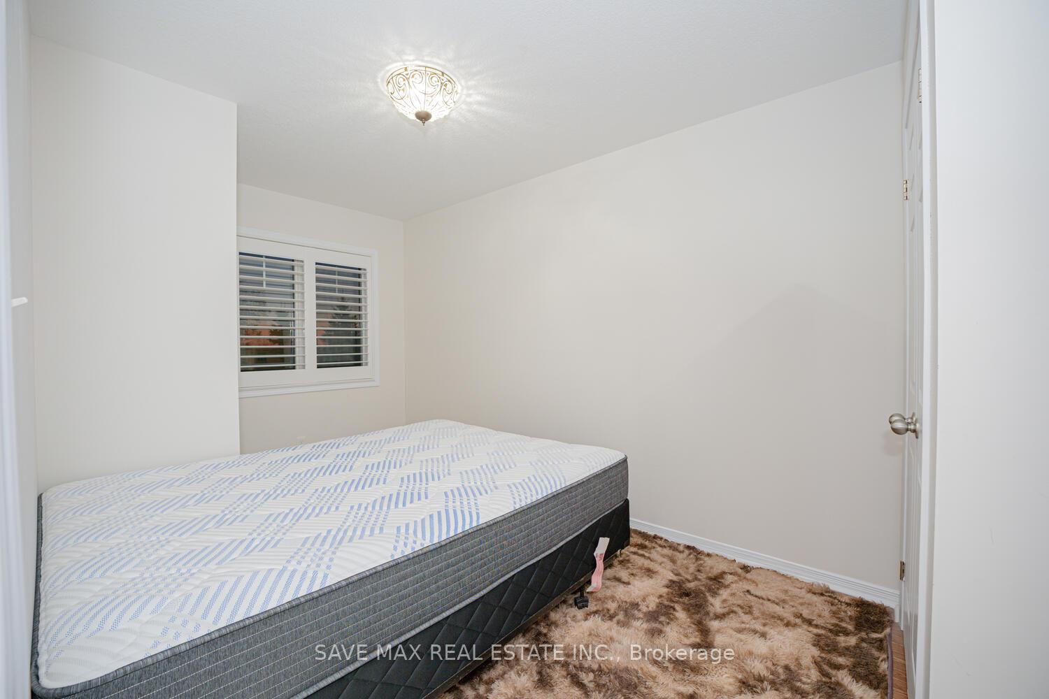 Photo 57 of 15 Eliza Avenue N, Kitchener, Larentian West — HOMEH