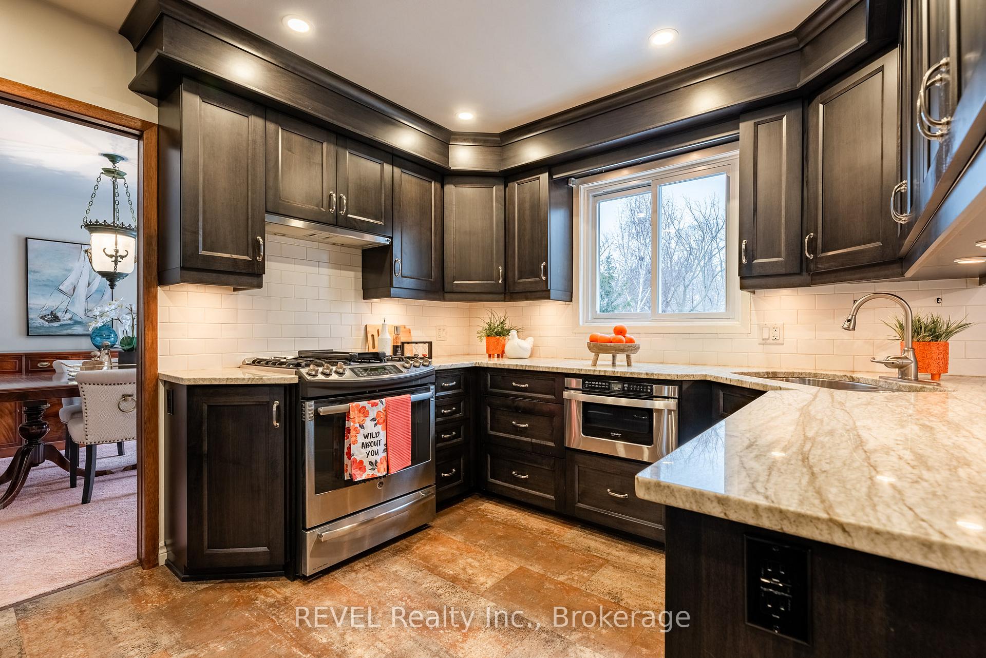 Photo 12 of 76 Spring Garden Boulevard, St. Catharines, Lakeshore — HOMEH