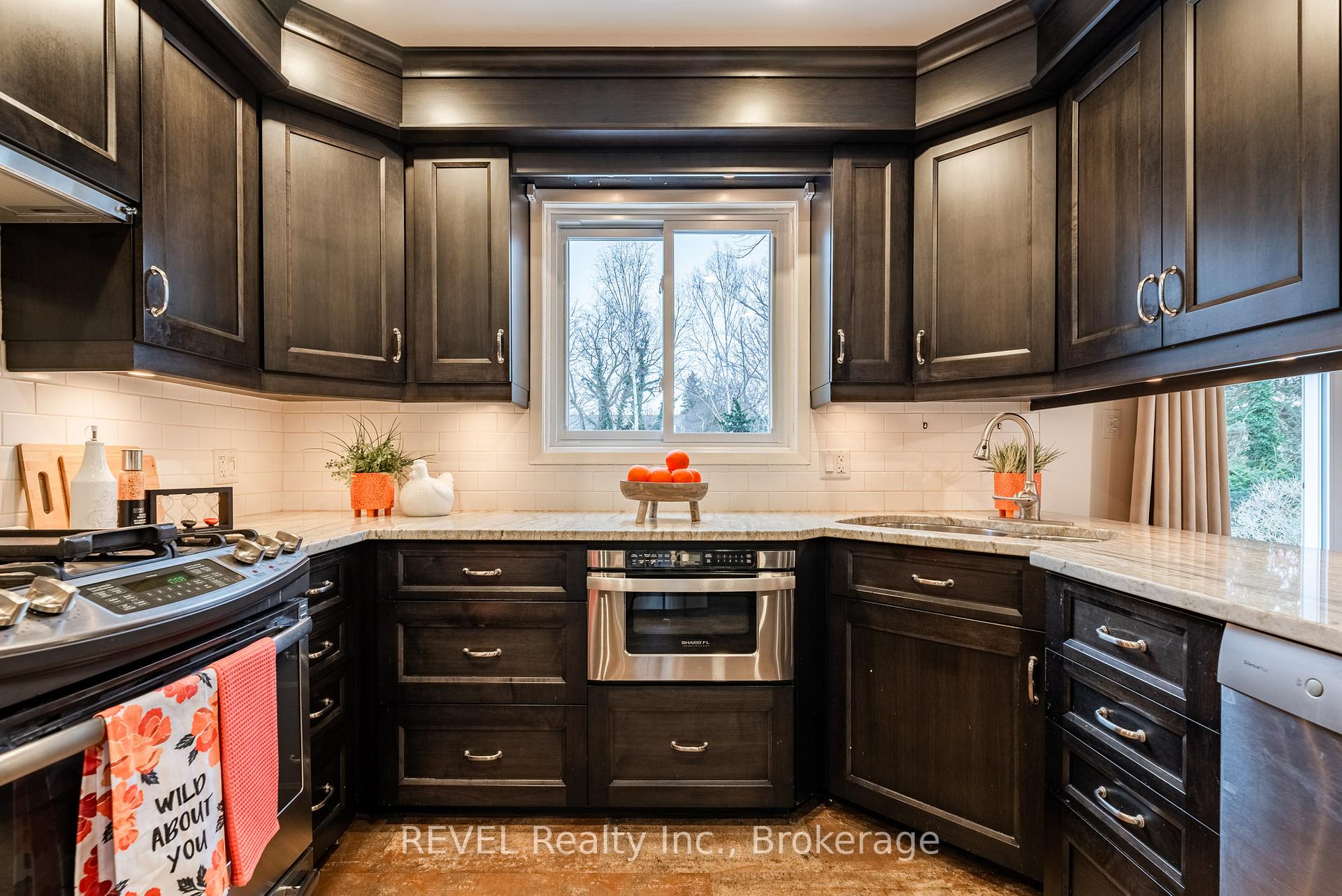 Photo 13 of 76 Spring Garden Boulevard, St. Catharines, Lakeshore — HOMEH