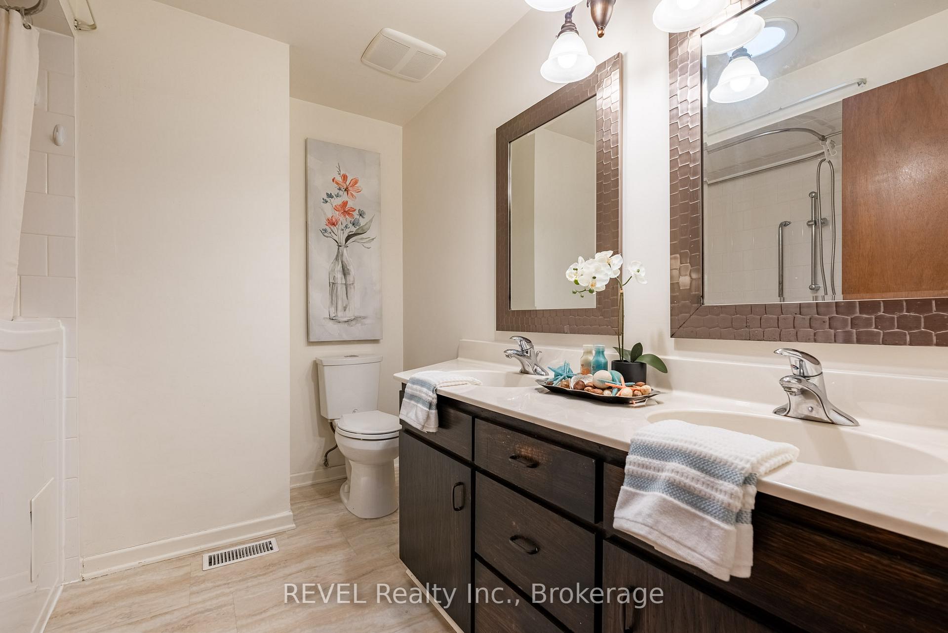 Photo 24 of 76 Spring Garden Boulevard, St. Catharines, Lakeshore — HOMEH