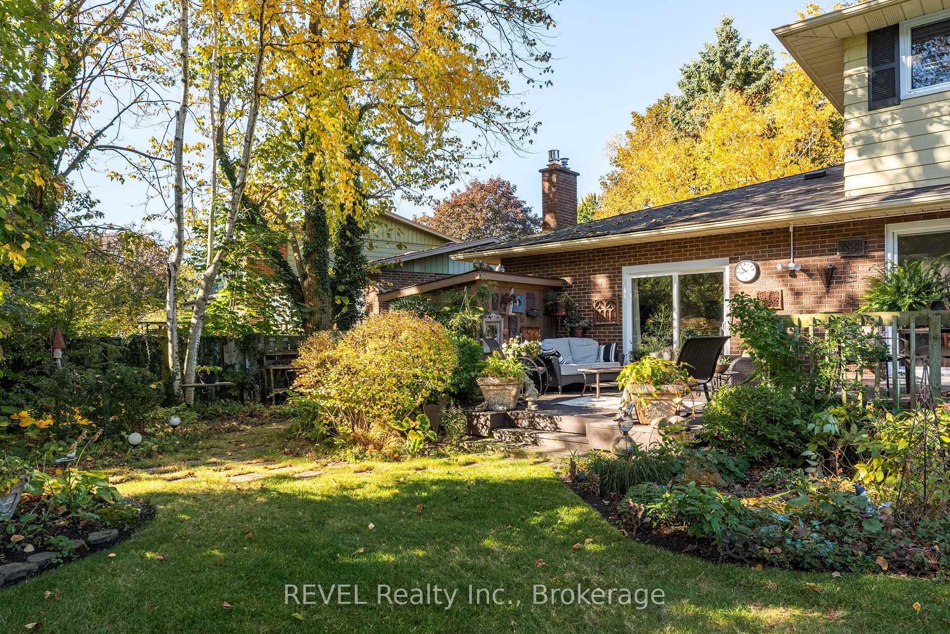 Photo 39 of 76 Spring Garden Boulevard, St. Catharines, Lakeshore — HOMEH