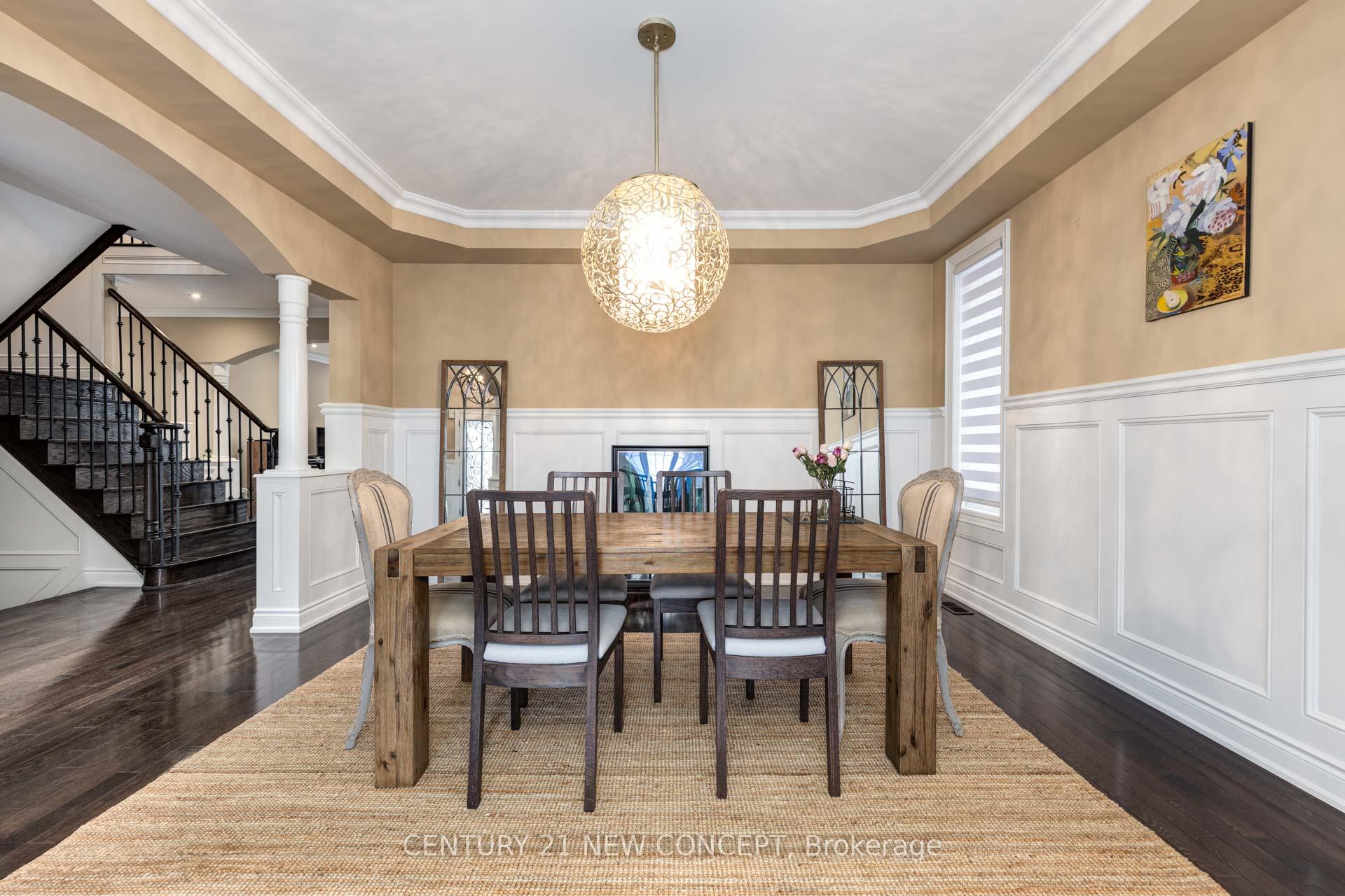 Photo 5 of 8 Sir Angelo Way, Vaughan, Patterson — HOMEH
