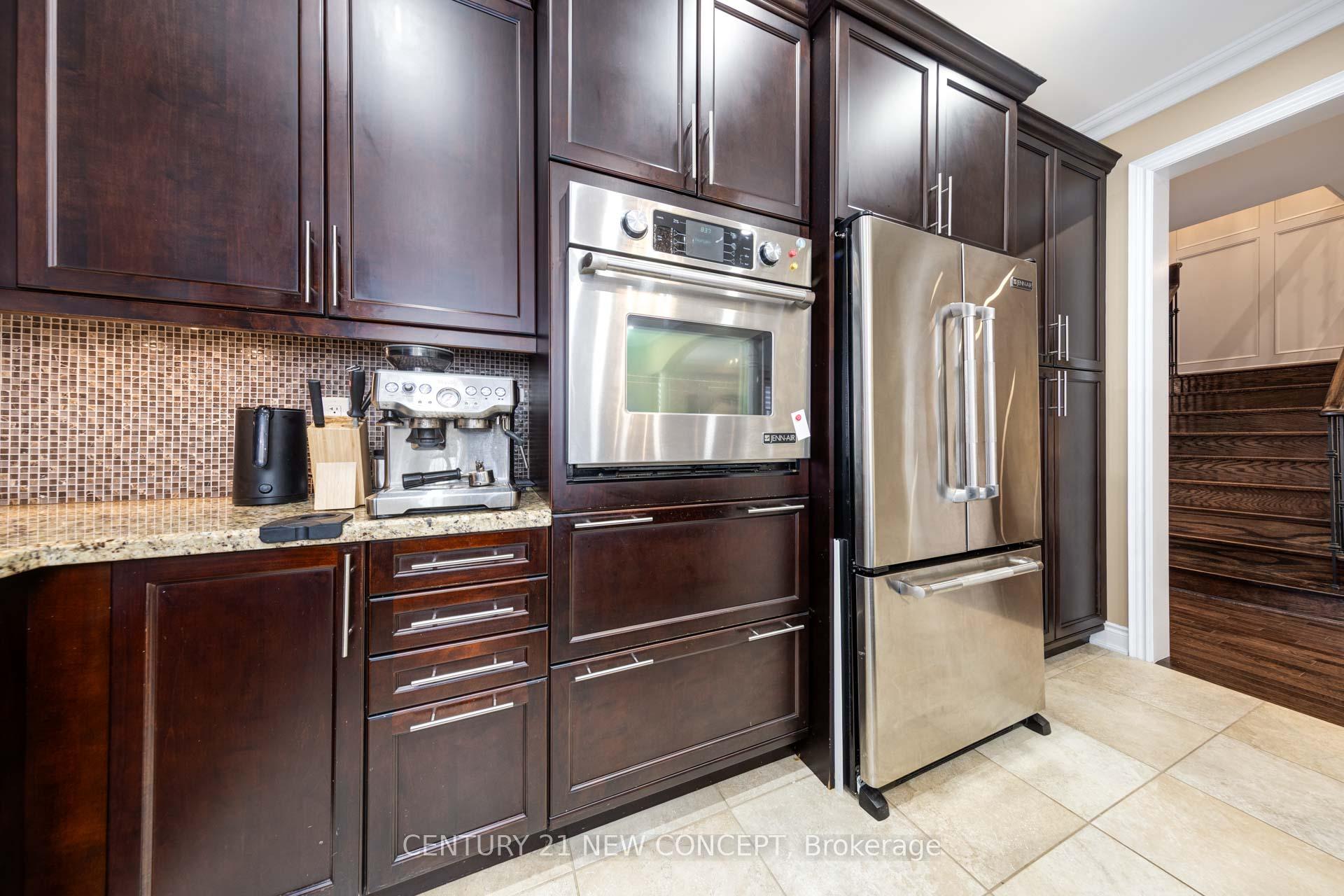 Photo 17 of 8 Sir Angelo Way, Vaughan, Patterson — HOMEH