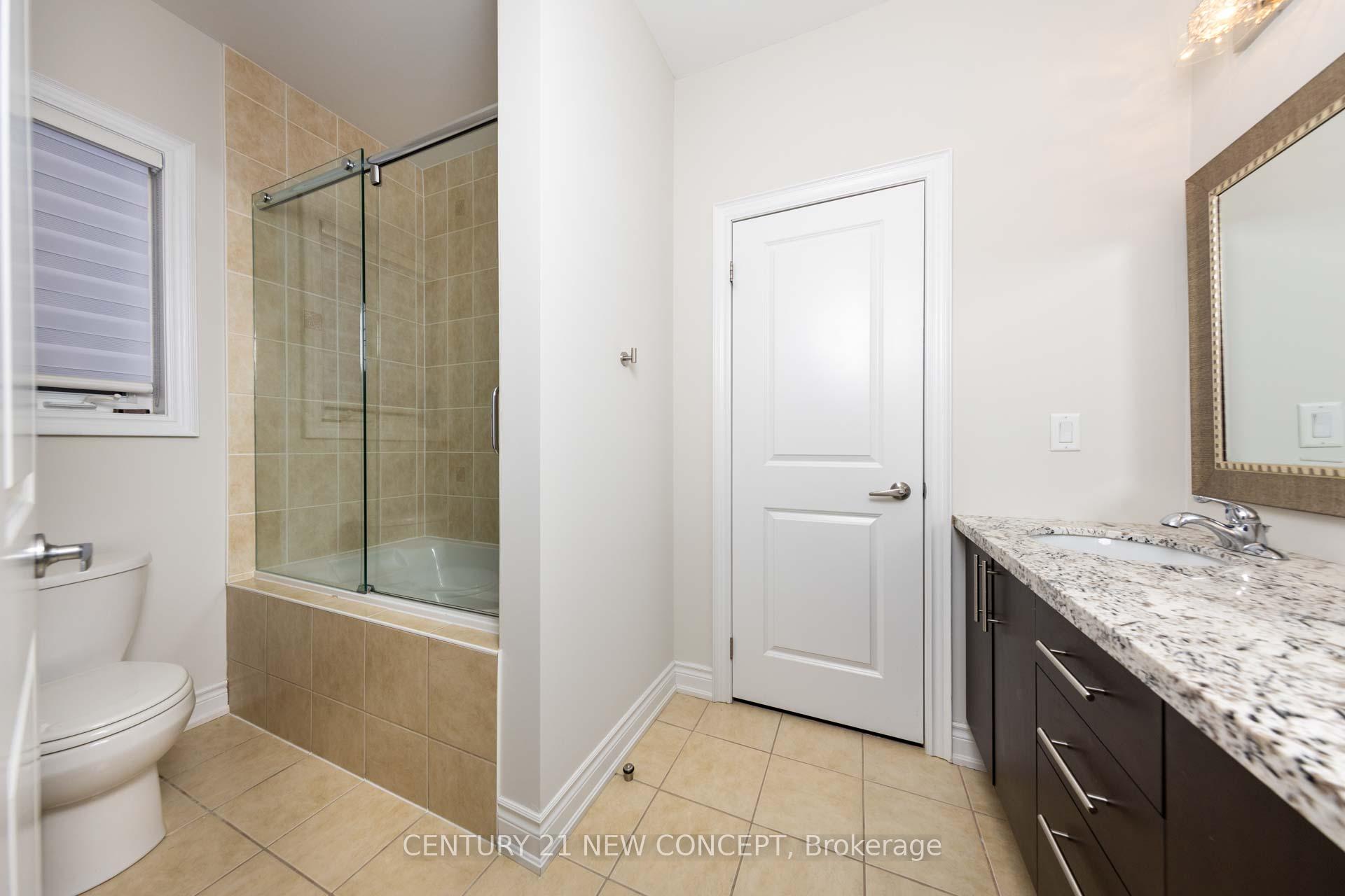 Photo 35 of 8 Sir Angelo Way, Vaughan, Patterson — HOMEH
