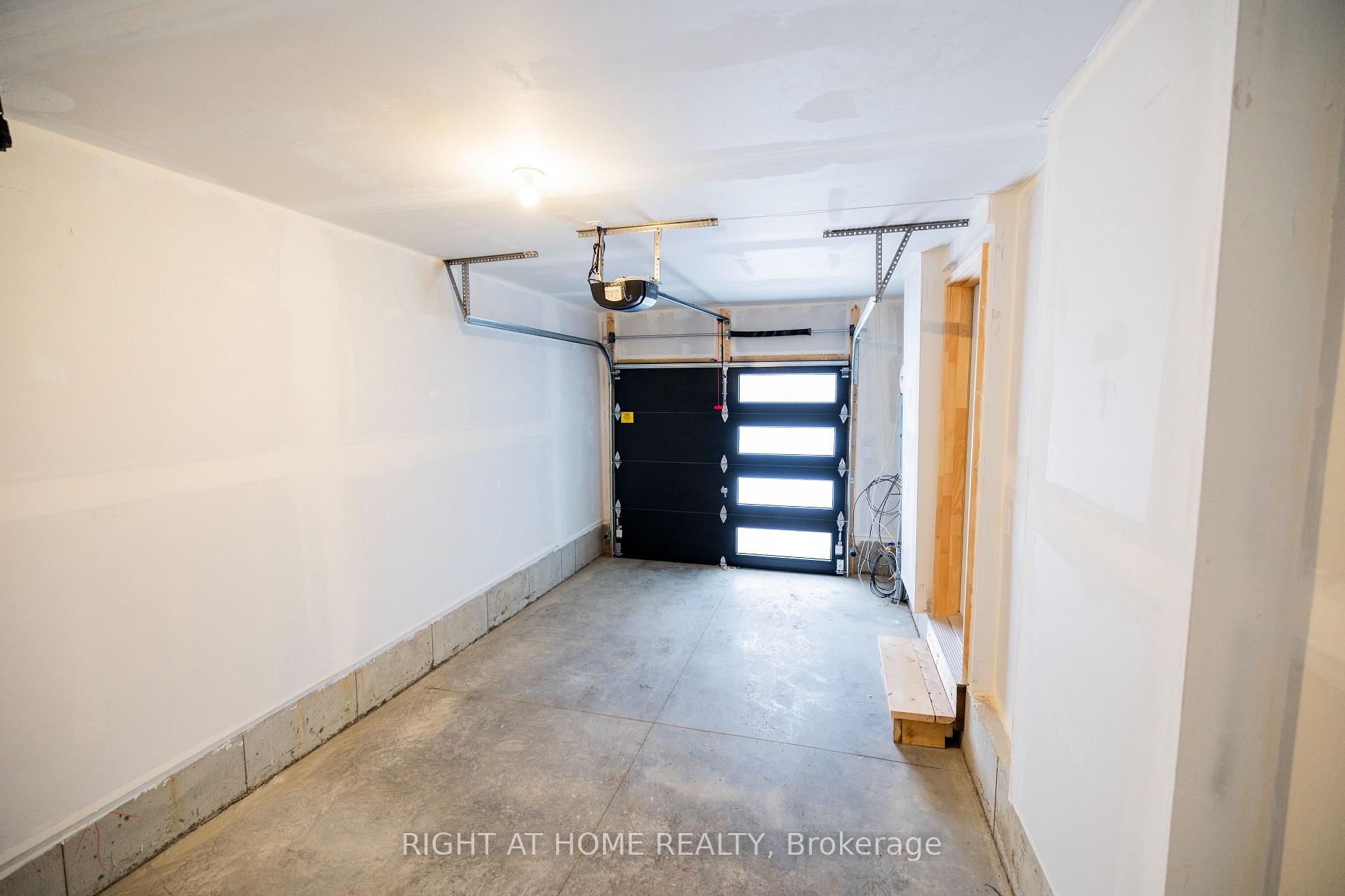 Photo 54 of Unit 18, 55 Tom Brown Drive, Brant, Paris — HOMEH