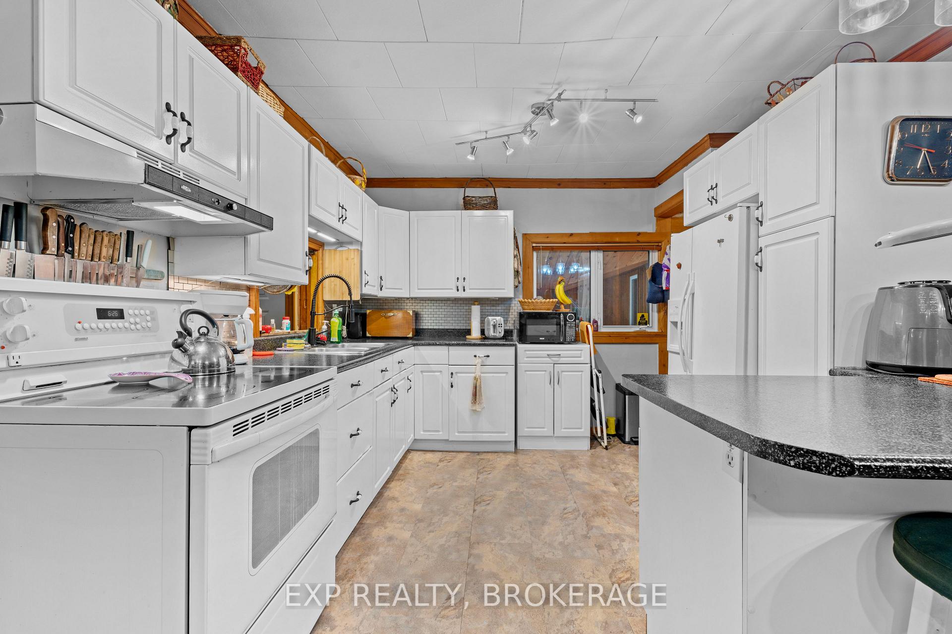 Photo 19 of 5046 Carrying Place Road, Frontenac, Frontenac South — HOMEH