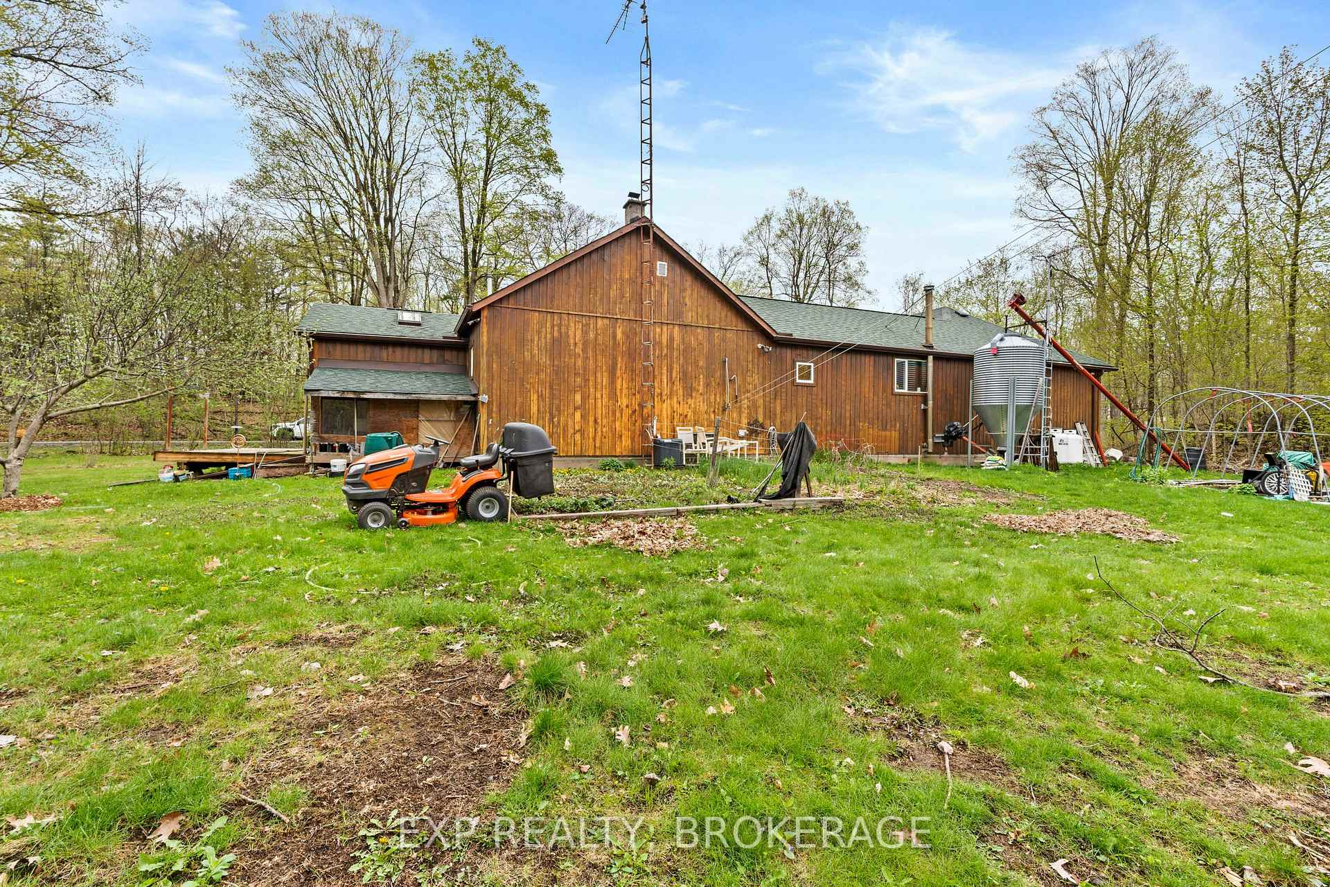 Photo 31 of 5046 Carrying Place Road, Frontenac, Frontenac South — HOMEH