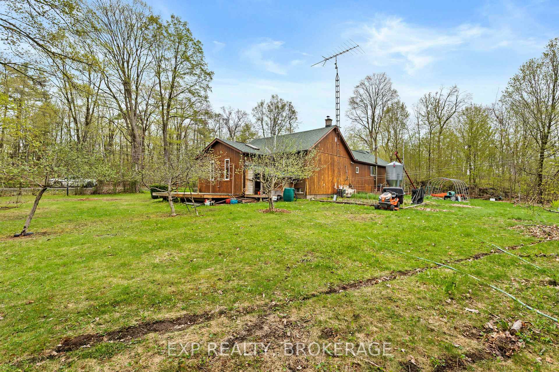 Photo 32 of 5046 Carrying Place Road, Frontenac, Frontenac South — HOMEH