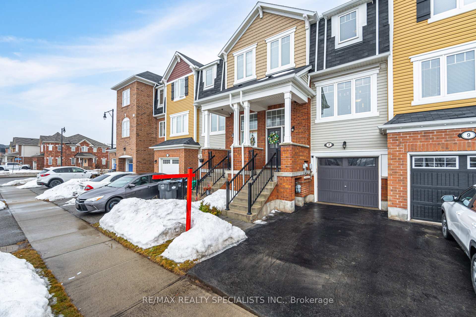Photo 3 of 7 Butterworth Road, Brampton, Northwest Brampton — HOMEH