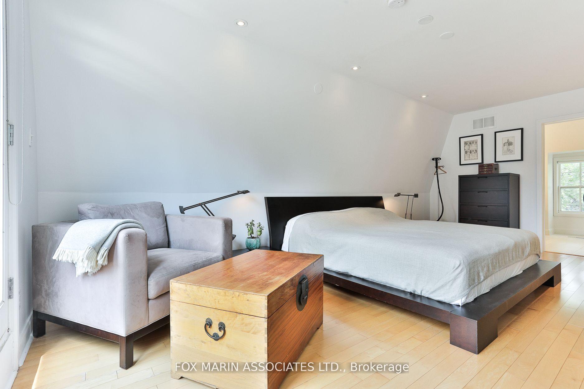 Photo 29 of 34 De Grassi Street, Toronto, South Riverdale — HOMEH