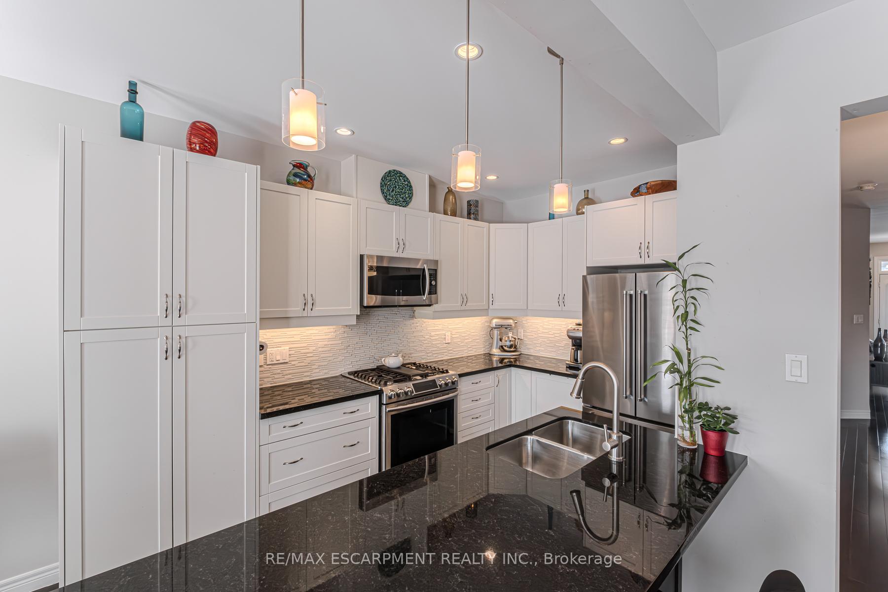 Photo 33 of 15 Summerberry Way, Hamilton, Sheldon — HOMEH