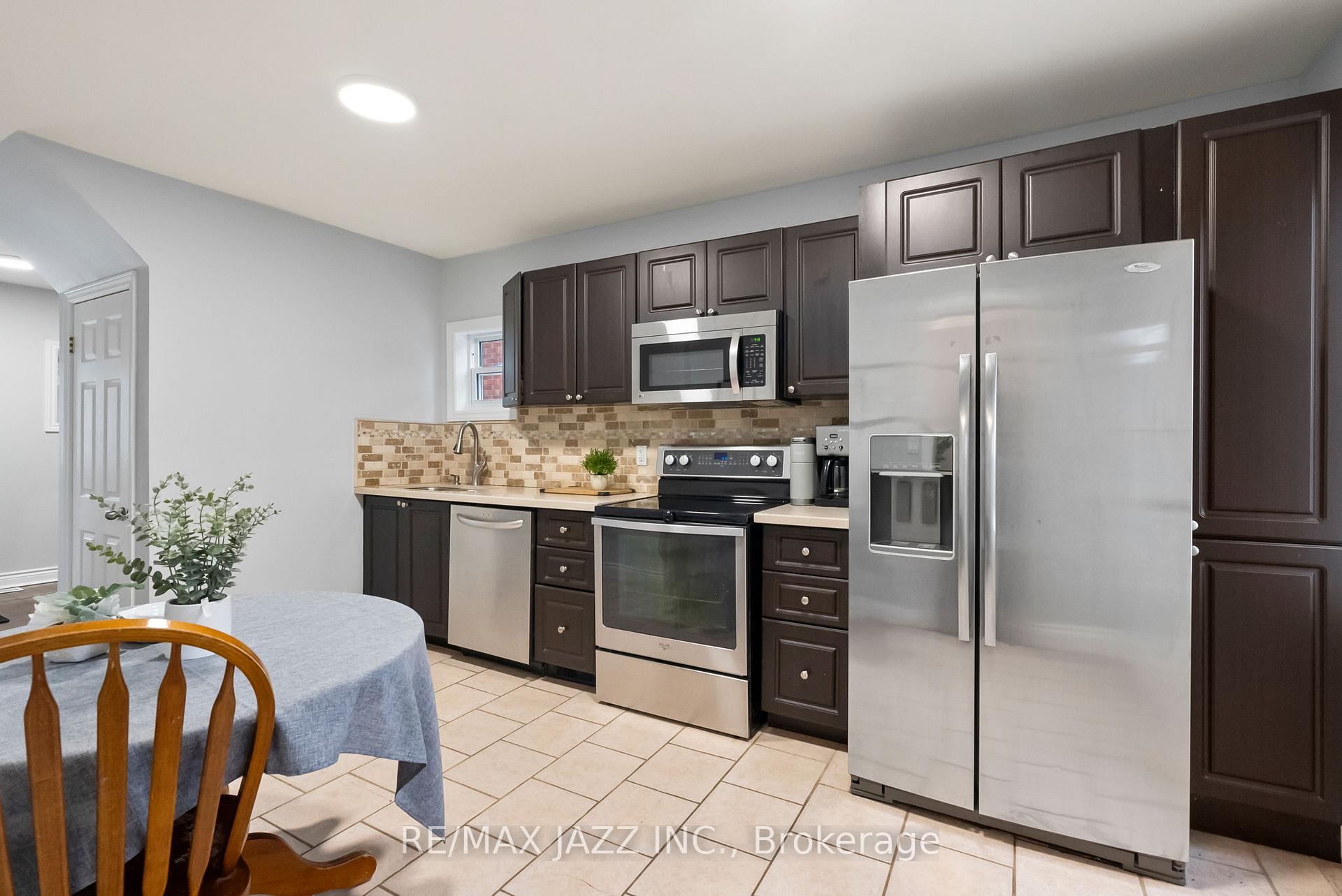 Photo 16 of 226 Eulalie Avenue, Oshawa, Central — HOMEH