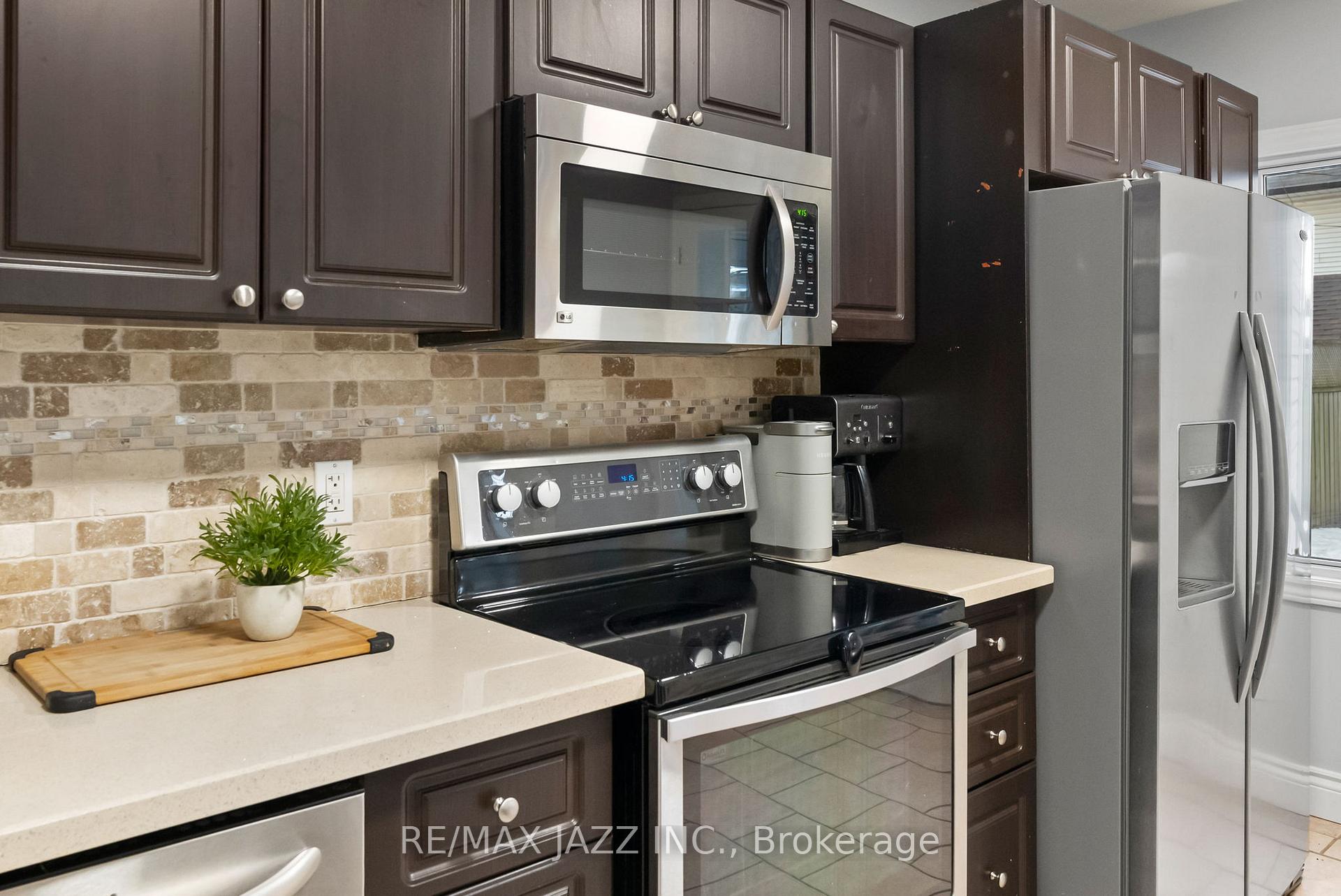 Photo 23 of 226 Eulalie Avenue, Oshawa, Central — HOMEH