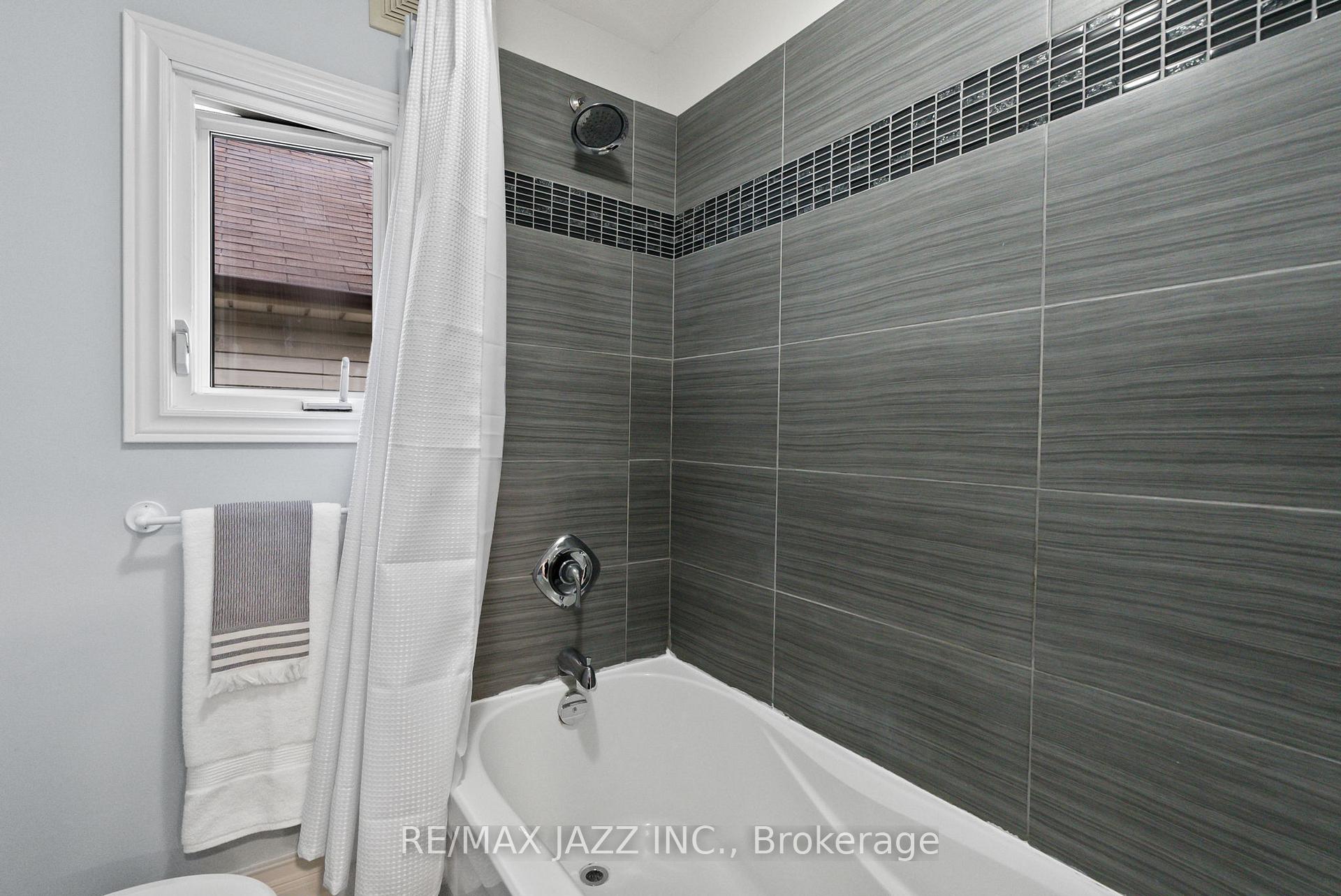 Photo 37 of 226 Eulalie Avenue, Oshawa, Central — HOMEH